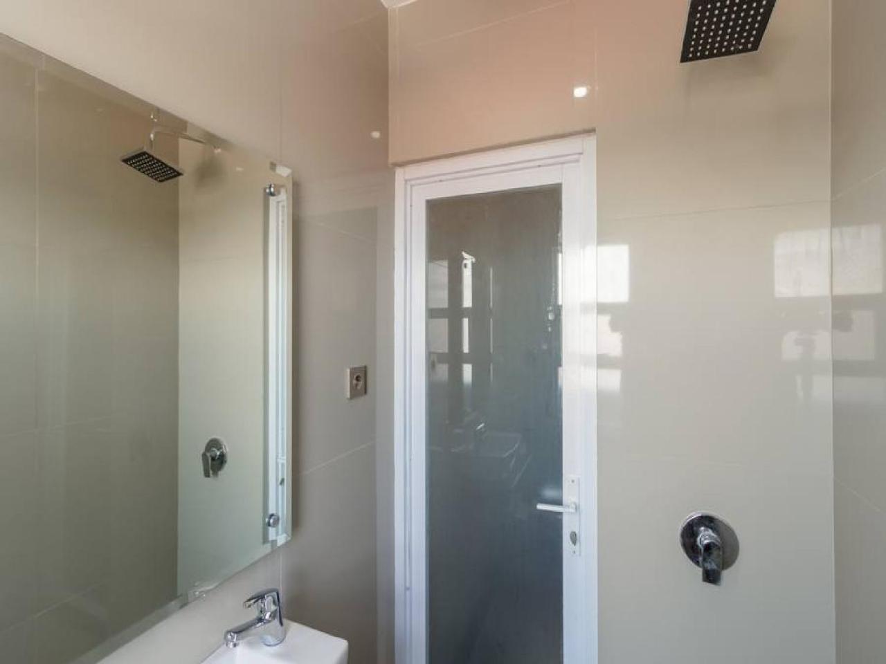 Reddoorz Plus @ Boulevard Panakkukang Makassar Exterior photo